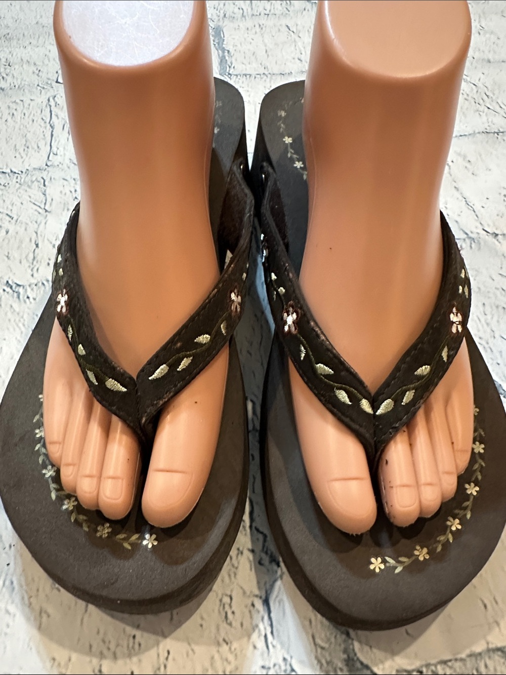 Women’s Brown Floral Embroidered Wedge Sandals